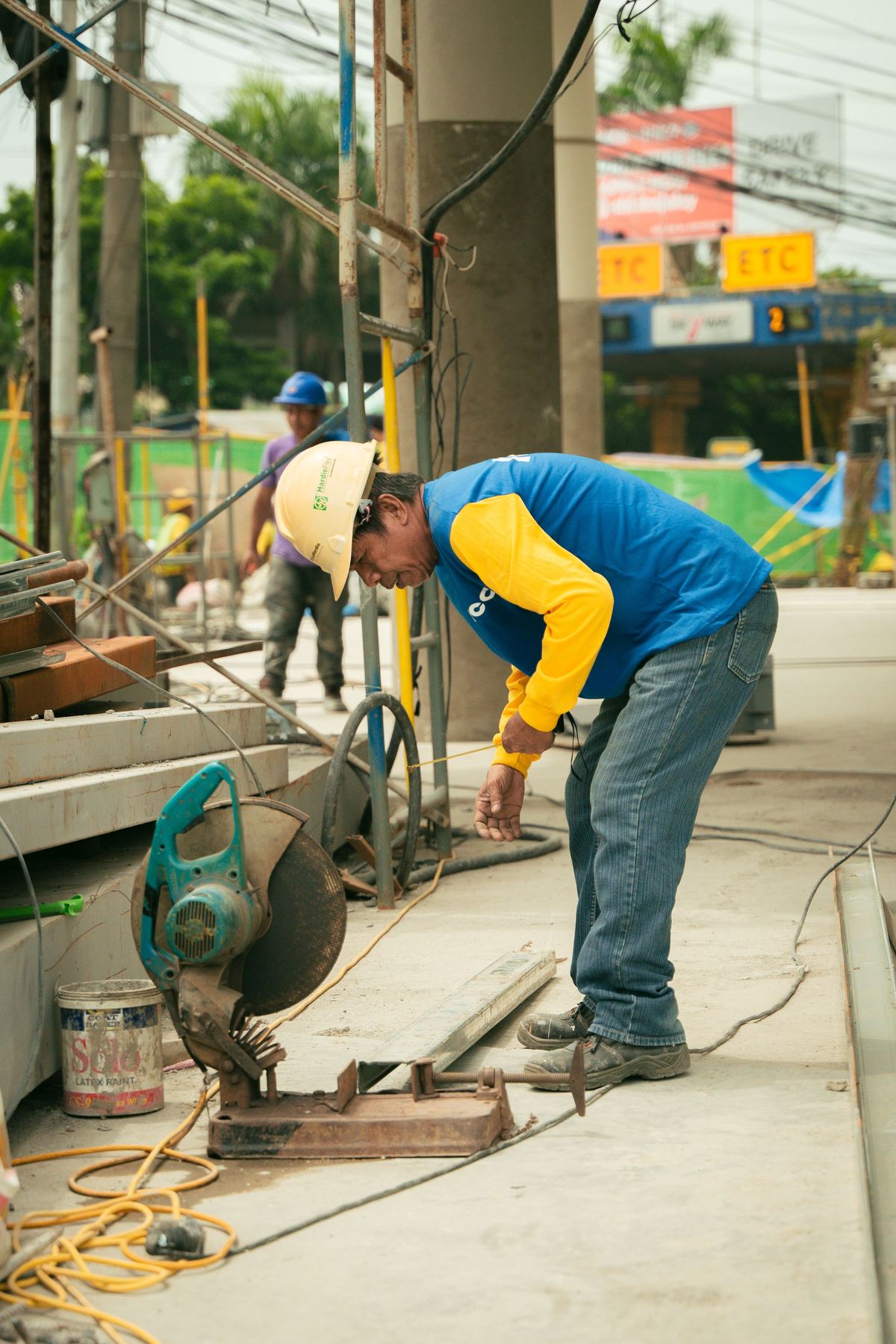 Fortalum site engineer on an active construction project